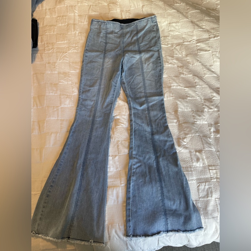 No Boundaries stretch flare bell bottom jeans size L 11-13